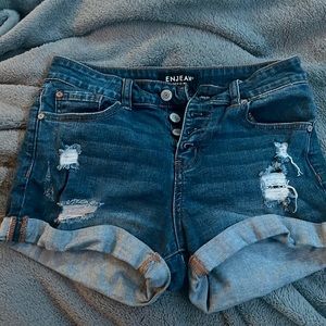 Enjean denim stretchable shorts